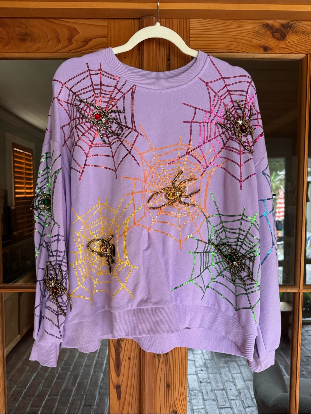 QOS Halloween Spider Sweatshirt - Medium